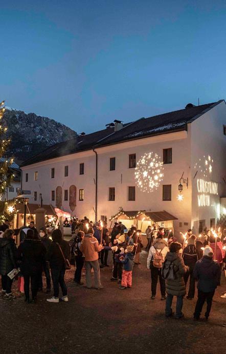 voelser-weihnachtsmarkt-helmuth-rier-kl