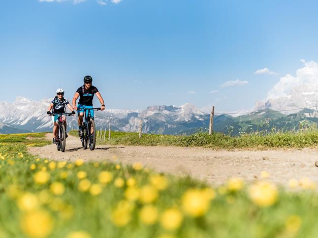 Bikeabenteuer auf der Seiser Alm - Dolomiten Südtirol