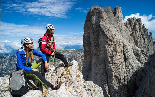 Sosta durante un'arrampicata