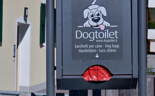 Distributore di sacchetti per il cane