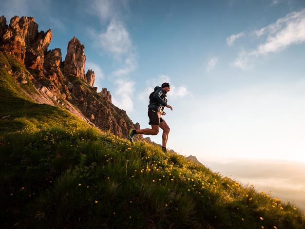 Running tracks & mountain trails