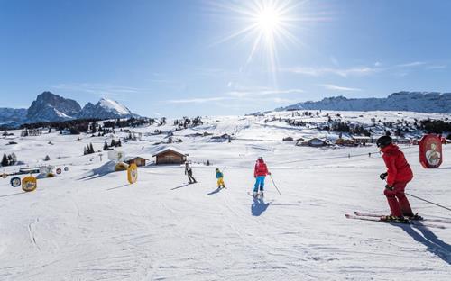 Kids on ski