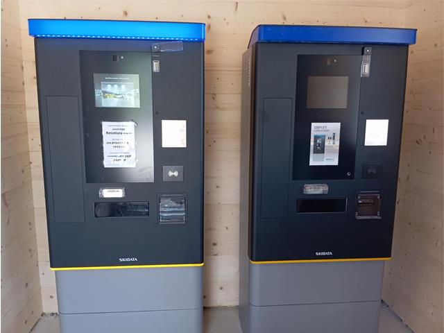 Zahlautomaten im Kassenhaus